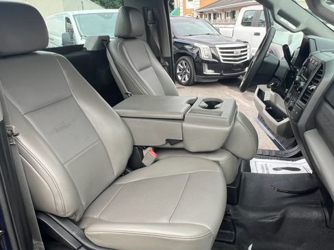 Used 2018 Ford F250 XL w/ Power Equipment Group AWD/4WD image 15
