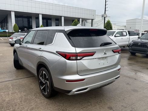 Used 2022 Mitsubishi Outlander SE FWD image 7