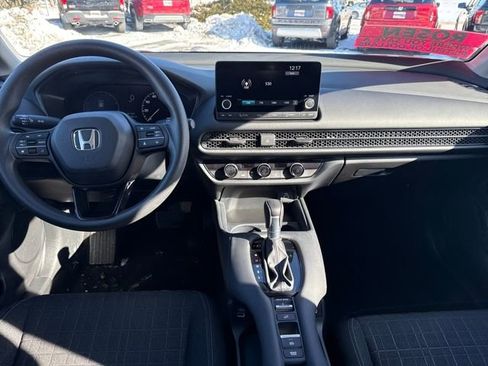 Certified 2023 Honda HR-V LX image 20