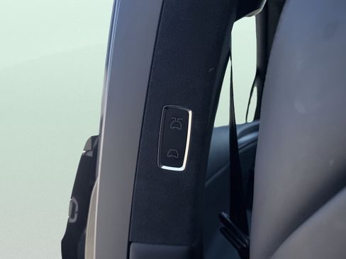 Used 2024 Tesla Model X Long Range image 38