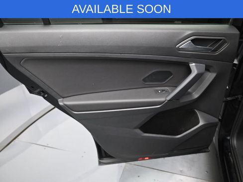 Used 2019 Volkswagen Tiguan SE AWD/4WD image 28