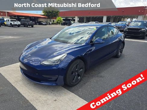 Used 2022 Tesla Model 3 Long Range AWD/4WD image 1