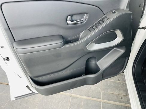 New 2026 Nissan Frontier SV w/ Tow Package image 18