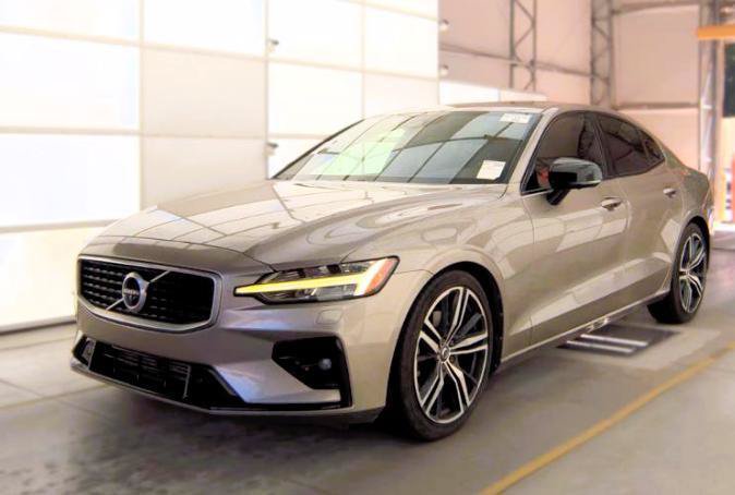 Used 2019 Volvo S60 T5 R-Design FWD image 7