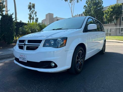 Used 2016 Dodge Grand Caravan R/T FWD image 1