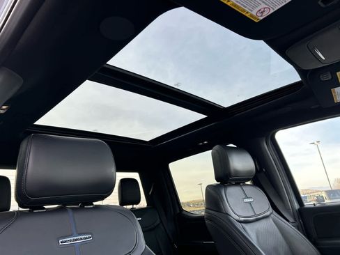 Certified 2025 Ford F350 Platinum image 22