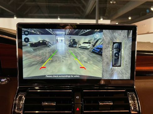 Used 2024 Lincoln Navigator Reserve image 20