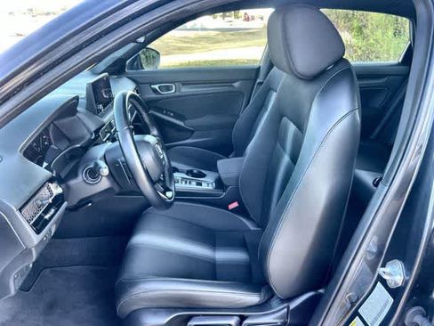 Used 2025 Honda Civic Sport image 11