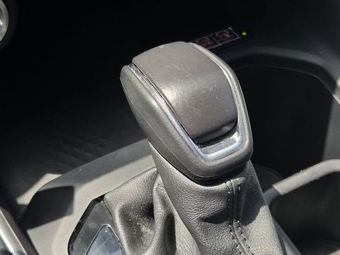 Used 2025 Toyota Grand Highlander FWD image 21