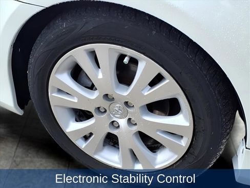 Used 2012 Toyota Avalon image 10