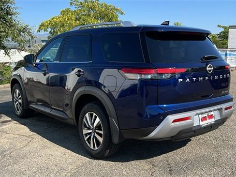 New 2025 Nissan Pathfinder SL w/ Cargo Package image 6