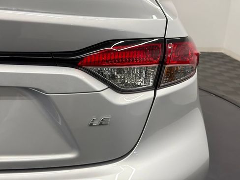 Used 2026 Toyota Corolla LE FWD image 14