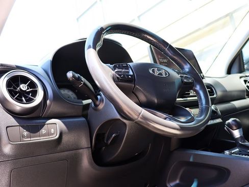 Used 2022 Hyundai Kona Limited FWD image 40