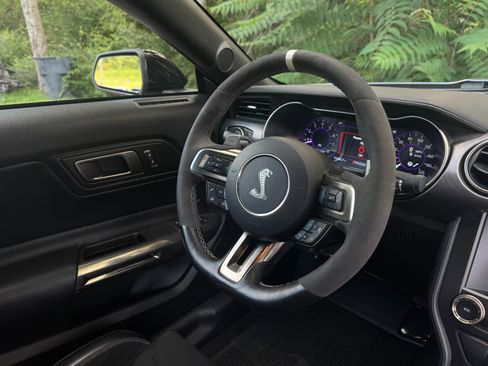 Used 2020 Ford Mustang Shelby GT500 w/ Technology Package image 36