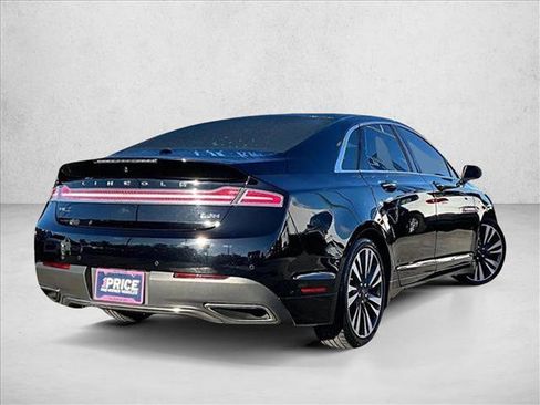 Used 2020 Lincoln MKZ Reserve image 2