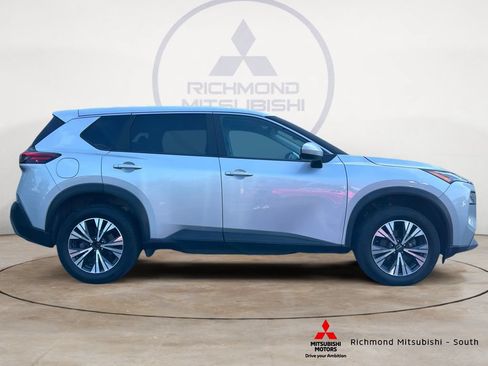 Used 2023 Nissan Rogue SV AWD/4WD image 2