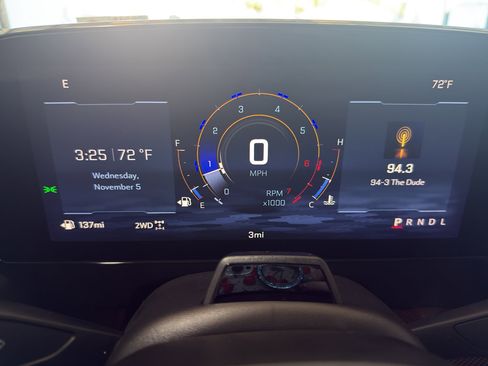 New 2026 Chevrolet Traverse Z71 w/ Enhanced Driving Package image 12