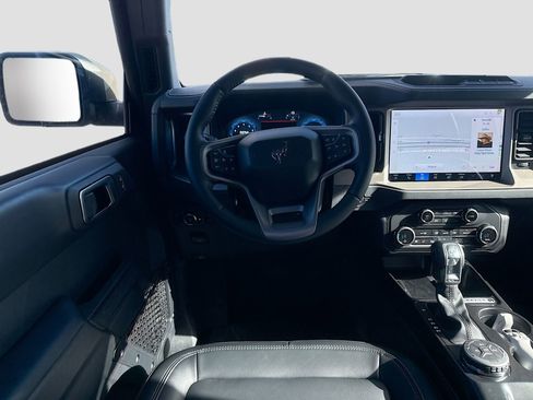 New 2025 Ford Bronco Outer Banks image 31