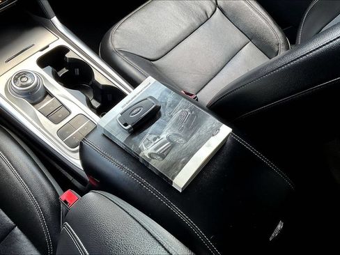 Used 2022 Ford Explorer Limited RWD image 40