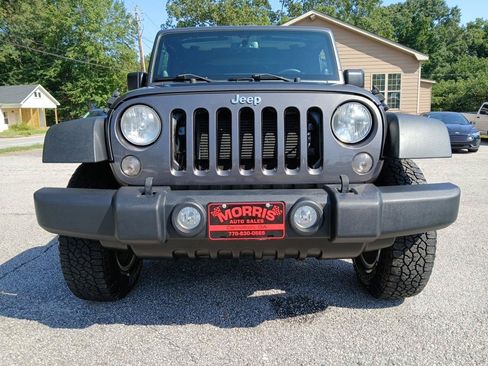 Used 2014 Jeep Wrangler Unlimited Rubicon w/ Connectivity Group AWD/4WD image 3