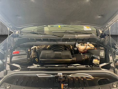 Used 2021 Chevrolet Silverado 1500 LT w/ Bed Protection Package image 11