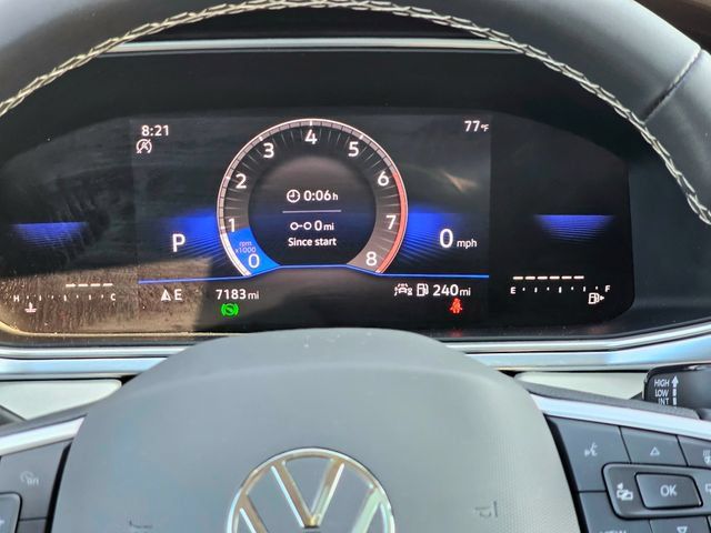 Used 2025 Volkswagen Taos SE FWD image 33