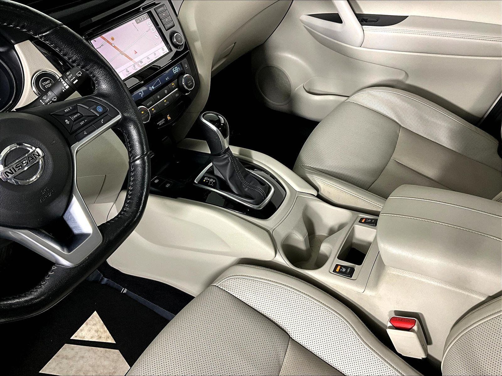 Certified 2022 Nissan Rogue Sport SL w/ Premium Package AWD/4WD image 18