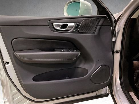 Certified 2023 Volvo XC60 B5 Ultimate w/ Climate Package AWD/4WD image 21