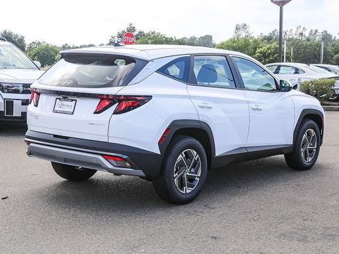 New 2026 Hyundai Tucson Blue SE AWD/4WD image 5
