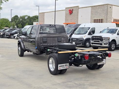 New 2026 RAM 4500 Tradesman AWD/4WD image 3