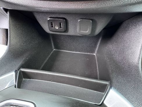 Used 2020 Chevrolet Traverse LT w/ LPO, Floor Liner Package AWD/4WD image 26