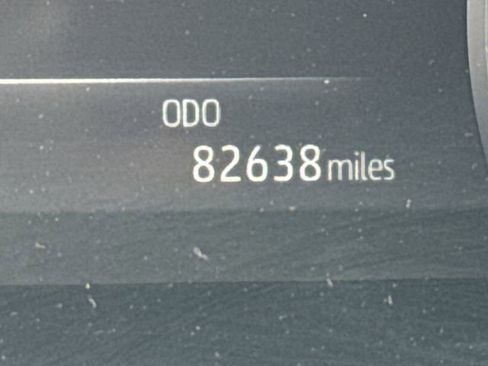 Used 2020 Toyota Highlander XLE FWD image 28