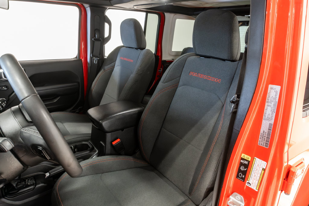 Used 2025 Jeep Wrangler Unlimited Rubicon AWD/4WD image 9