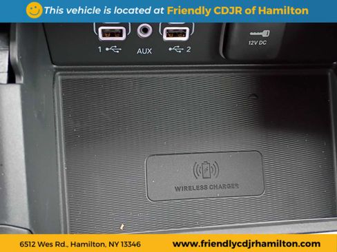 New 2025 Jeep Grand Cherokee Limited w/ Luxury Tech Group II image 16