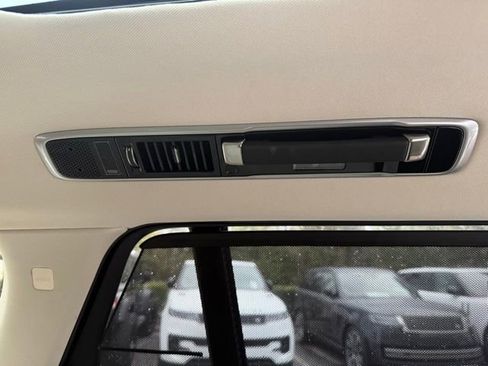 Certified 2023 Land Rover Range Rover SE image 35