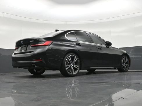Used 2021 BMW 330i Sedan w/ Premium Package RWD image 27