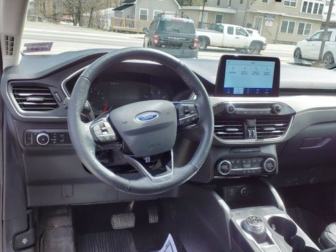 Used 2021 Ford Escape SEL image 13