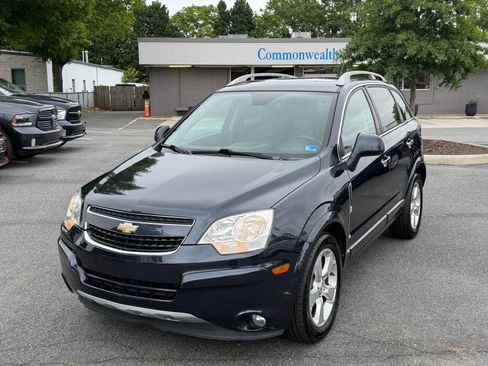 Used 2014 Chevrolet Captiva Sport LT w/ Convenience Package FWD image 3