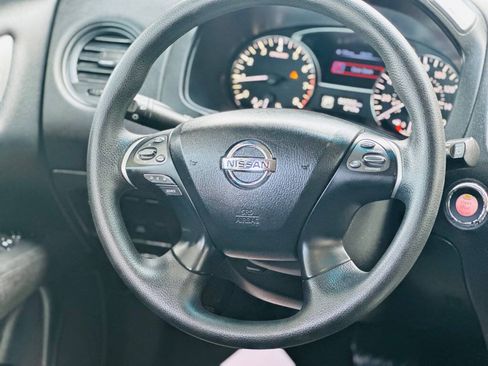 Used 2014 Nissan Pathfinder S AWD/4WD image 14