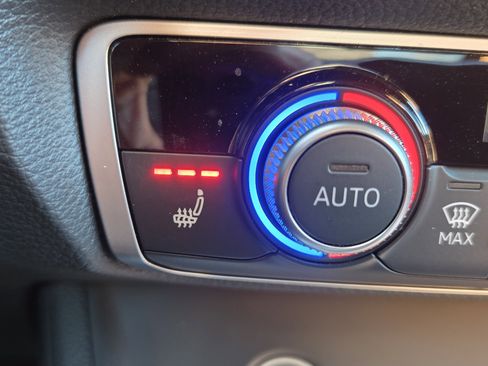 Used 2023 Audi Q3 2.0T Premium Plus w/ Premium Plus Package image 26