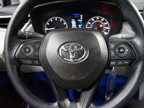 Certified 2024 Toyota Corolla Cross L image 12