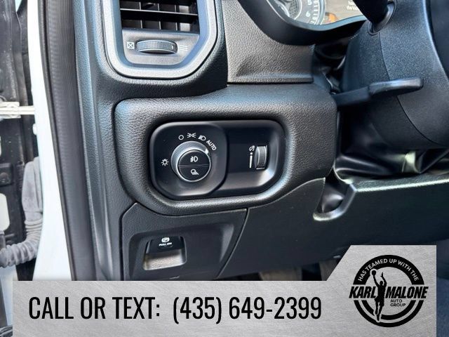 Used 2025 RAM 1500 Warlock AWD/4WD image 18