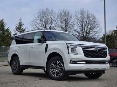 New 2025 Nissan Armada SL w/ Captain's Chari Seat Package