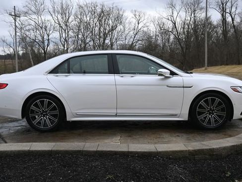 Used 2017 Lincoln Continental Reserve w/ Technology Package image 4