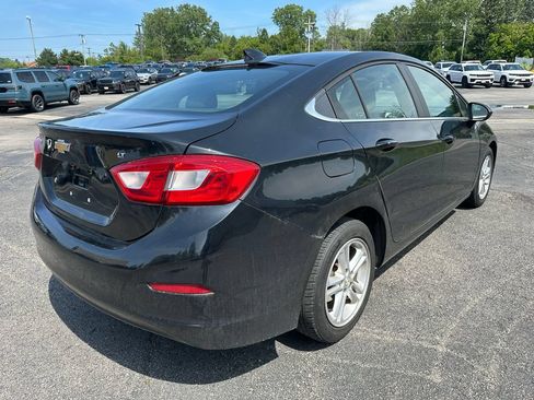 Used 2018 Chevrolet Cruze LT w/ Convenience Package FWD image 13