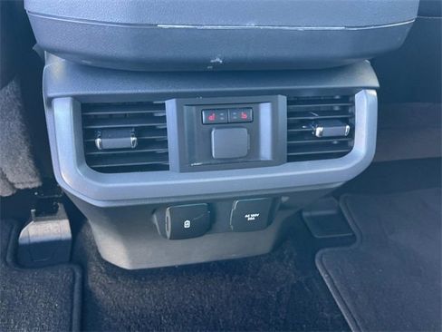 Used 2023 Ford F150 Lariat w/ Equipment Group 502A High image 18