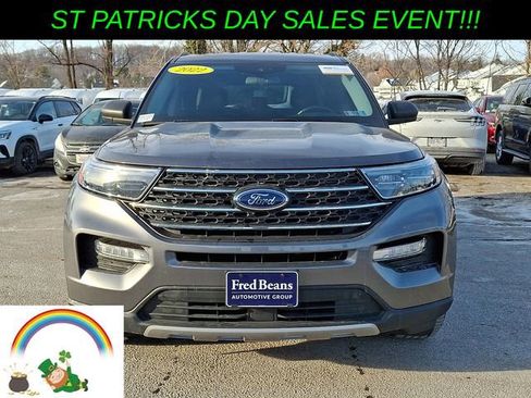 Certified 2022 Ford Explorer XLT w/ Equipment Group 202A image 3