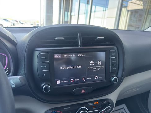 Used 2023 Kia Soul LX FWD image 25