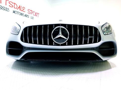 Used 2019 Mercedes-Benz AMG GT image 19