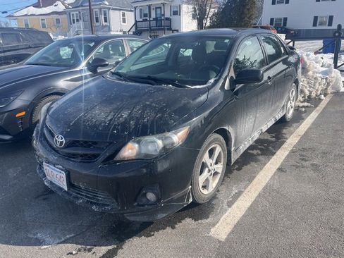 Used 2012 Toyota Corolla S image 1
